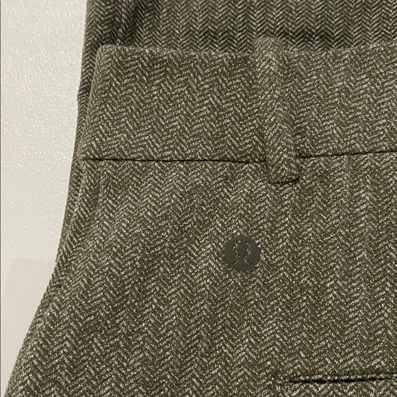 Lululemon - Daydrift High Rise Trouser *Short *Herringbone - NWT - Picture 3 of 8
